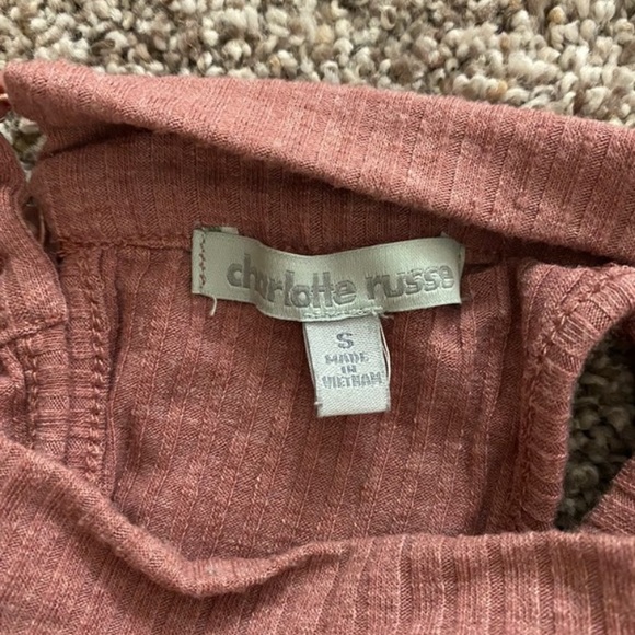 Cute halter - Picture 5 of 6